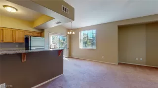 Photo #3: 2287402 Listing