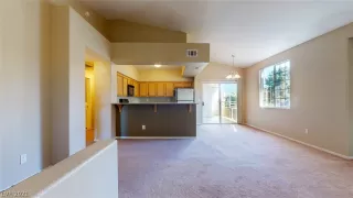 Photo #4: 2287402 Listing