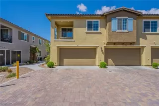 Photo #4: 2287404 Listing