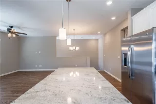 Photo #6: 2287404 Listing