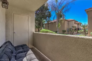 Photo #3: 2287461 Listing