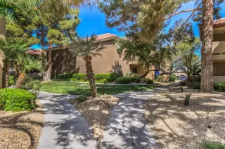 Photo #4: 2287461 Listing