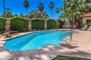 Photo #6: 2287461 Listing