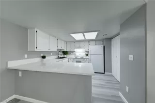 Photo #3: 2287485 Listing 