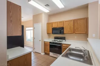 Photo #5: 2287488 Listing 