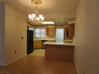 Photo #5: 2287544 Listing 