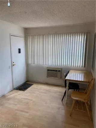 Photo #5: 2287564 Listing 