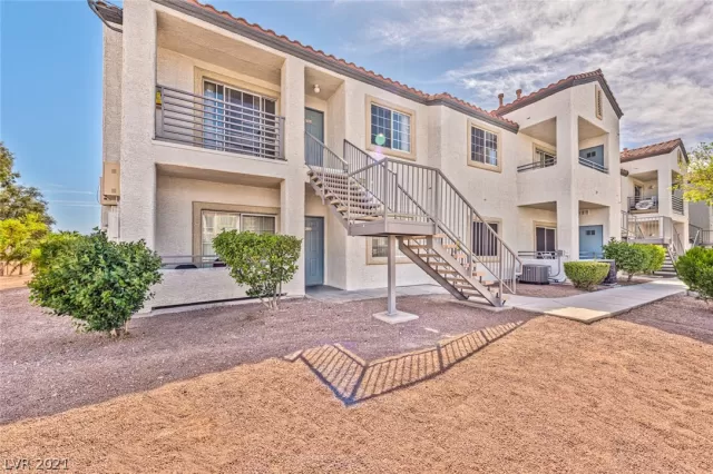 MLS: 2287569 Condo For Sale