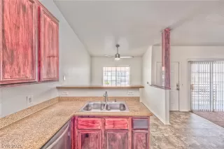 Photo #2: 2287569 Listing