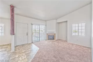 Photo #3: 2287569 Listing