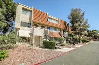 Photo #1: 2287585 Listing