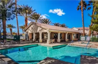 Photo #2: 2287614 Listing