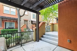 Photo #2: 2287624 Listing