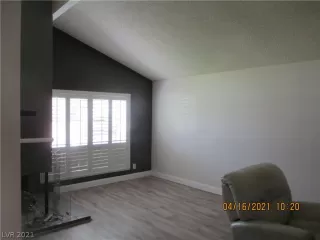 Photo #2: 2287628 Listing 