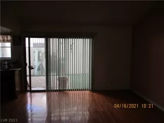 Photo #3: 2287628 Listing 