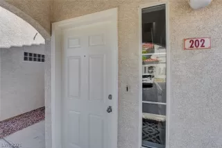 Photo #2: 2287645 Listing 