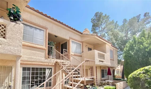 MLS: 2287667 Condo For Sale