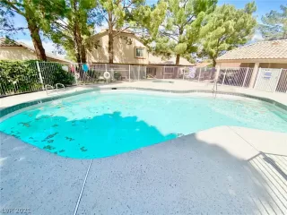 Photo #2: 2287667 Listing 