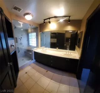 Photo #6: 2287711 Listing 