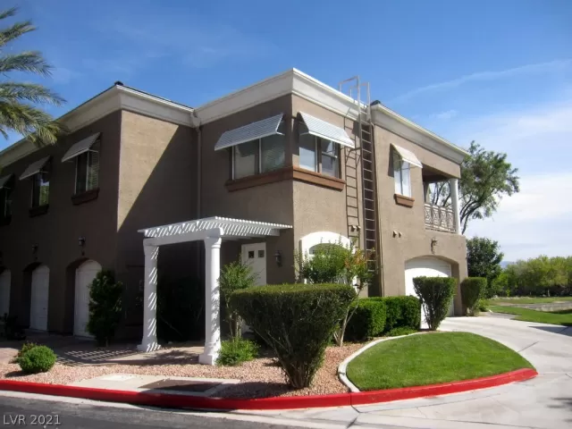 MLS: 2287717 Condo For Sale