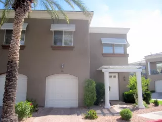 Photo #1: 2287717 Listing