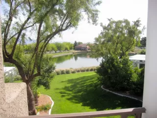 Photo #5: 2287717 Listing