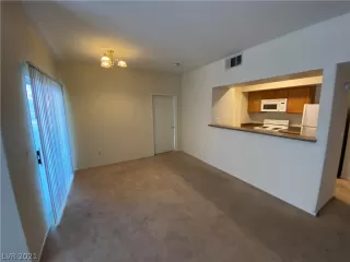 Photo #4: 2287726 Listing 