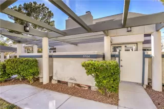 Photo #3: 2287727 Listing