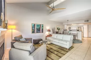 Photo #6: 2287727 Listing