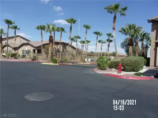 Photo #2: 2287756 Listing