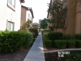 Photo #4: 2287756 Listing