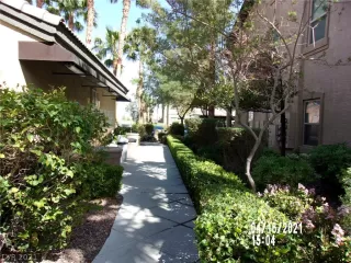 Photo #5: 2287756 Listing