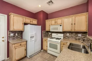 Photo #1: 2287772 Listing 