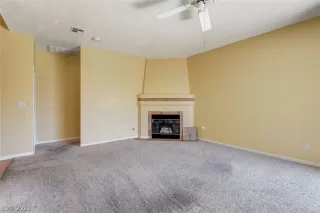 Photo #4: 2287782 Listing