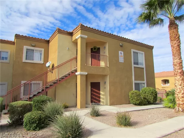 MLS: 2287805 Condo For Sale