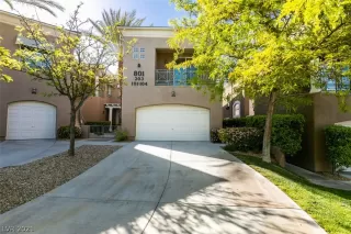 Photo #2: 2287825 Listing