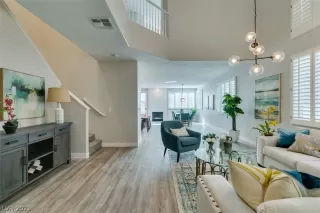 Photo #4: 2287825 Listing