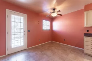 Photo #5: 2287849 Listing