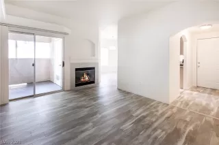 Photo #5: 2287859 Listing