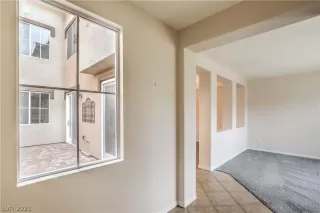 Photo #3: 2287877 Listing 