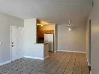 Photo #1: 2287883 Listing