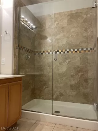 Photo #6: 2287883 Listing