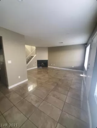 Photo #1: 2287899 Listing