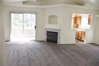 Photo #4: 2287900 Listing