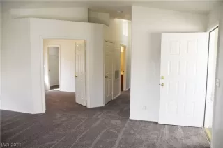 Photo #6: 2287900 Listing