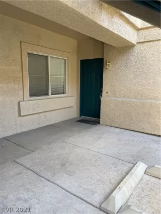 Photo #4: 2287902 Listing