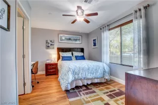 Photo #5: 2287912 Listing