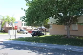 Photo #1: 2287915 Listing