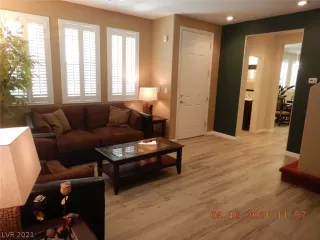 Photo #4: 2287950 Listing 