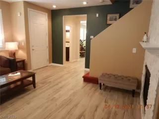 Photo #5: 2287950 Listing 